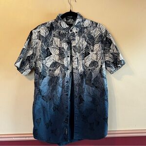 American Eagle Outfitters Navy and White Leaf Pattern Shirt